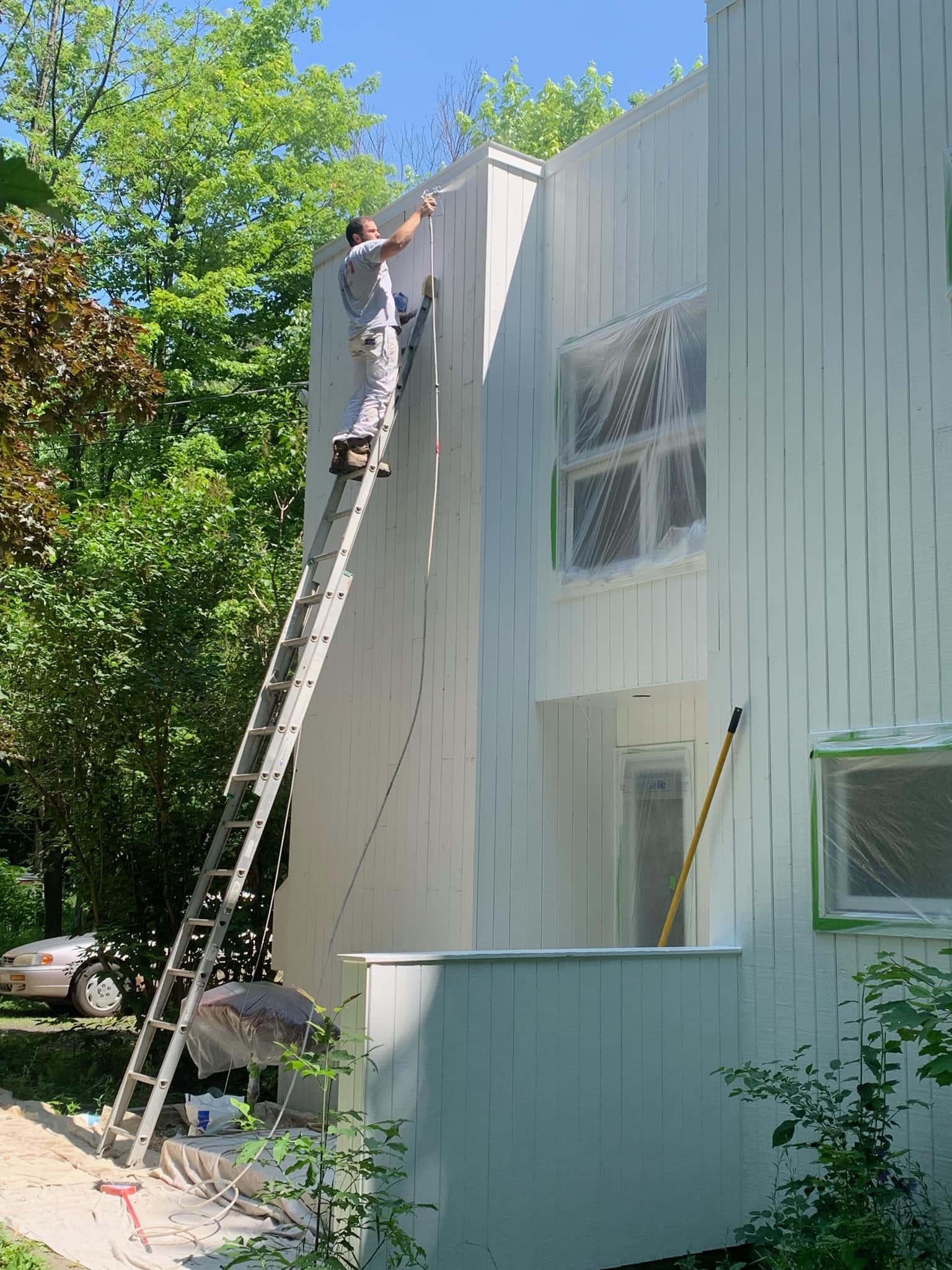 Elite Pro Painting team at work